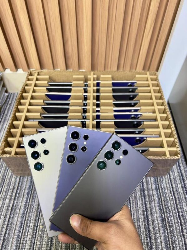 Smartphone Pallet - Image 3
